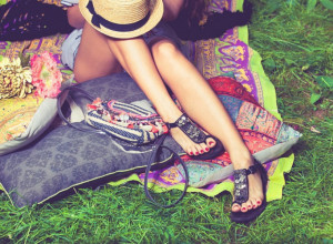 Ovakvu obuću obavezno izbegavajte ovog leta! SAČUVAJTE STOPALA, modeli koji vam nikako nisu potrebni!