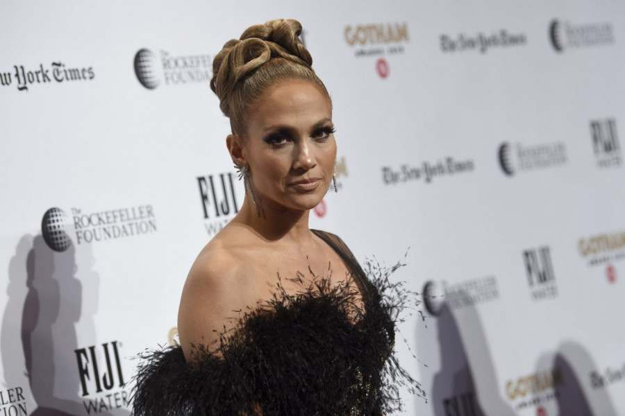 ŠTA JOJ BI? Džej Lo pokazala golu zadnjicu, ALI BUKVALNO! (FOTO+VIDEO)