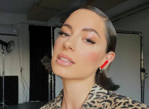 Sara Jo ZAPALILA INTERNET: Stajling koji ne ostavlja mnogo mesta za maštu (FOTO)