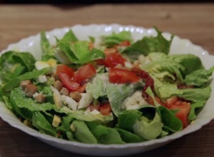 Recept za CEZAR SALATU: Lagani i zasitni obrok koji će ODUŠEVITI  i prave GURMANE!