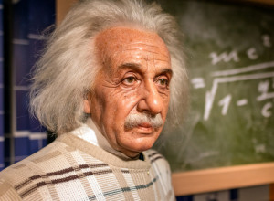 SAMO DVA ODSTO LJUDI OVO ZNA DA REŠI! U pitanju je Ajnštajnova zagonetka, isprobajte svoje mogućnosti! (VIDEO)