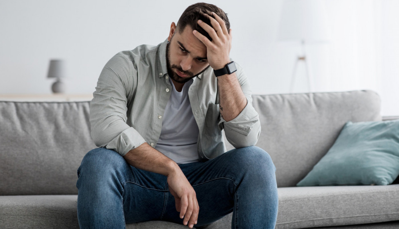 SUPRUGA JE GODINAMA ISPUNJAVALA NJEGOVE INTIMNE FANTAZIJE: Sada se povukla u sebe, ne dozvoljava mu čak ni da je dodirne!