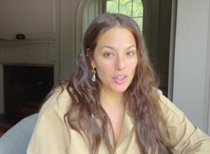 Doji blizance, grudi na izvol'te, fanovi iznenađeni! Fotografija poznate manekenke podelila internet, šta vi kažete?