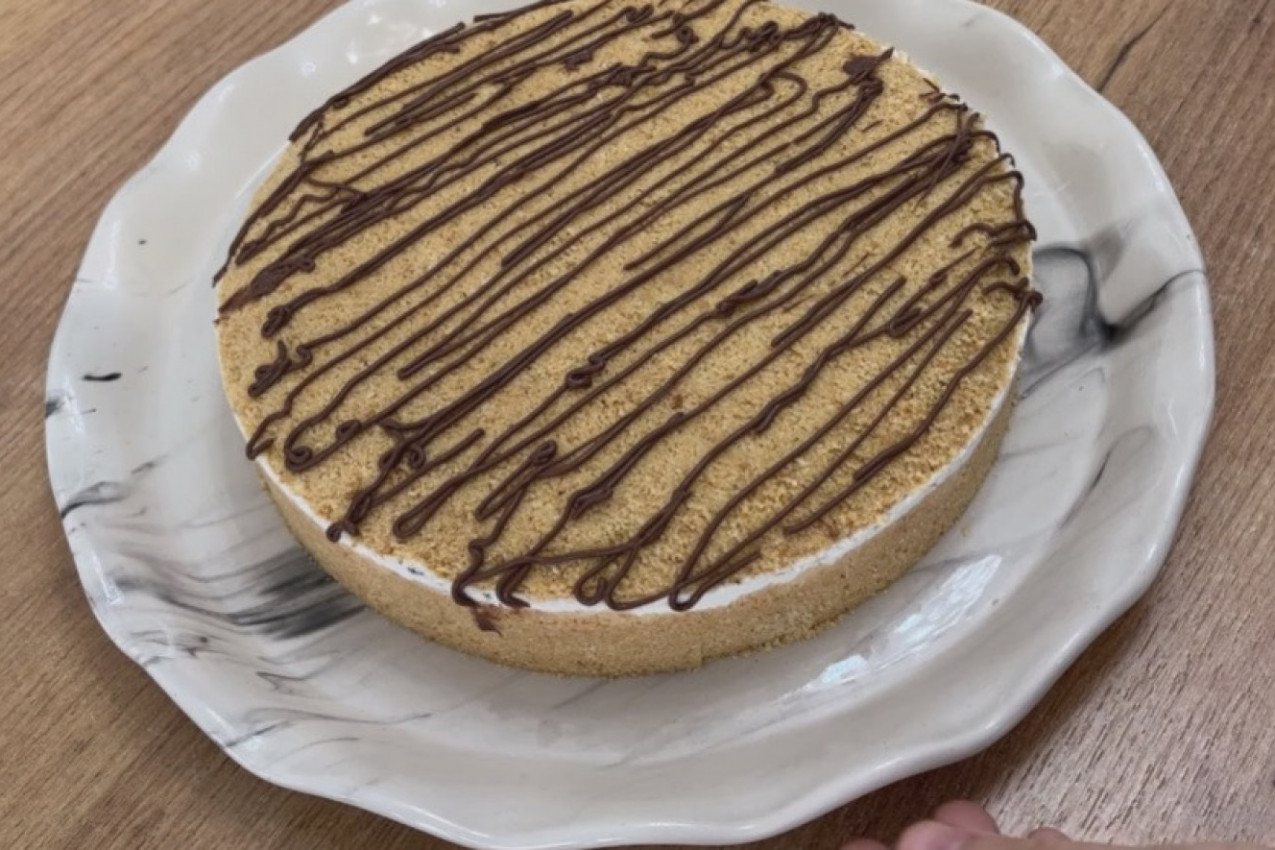Recept za jednostavni SLADOLED ČIZKEJK: Bez rerne i muke do slasnog deserta, nestaće iz frižidera za TREN!