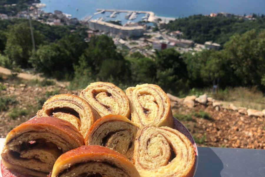 RECEPT za sladokusce: Domaća štrudla sa džemom od šljiva