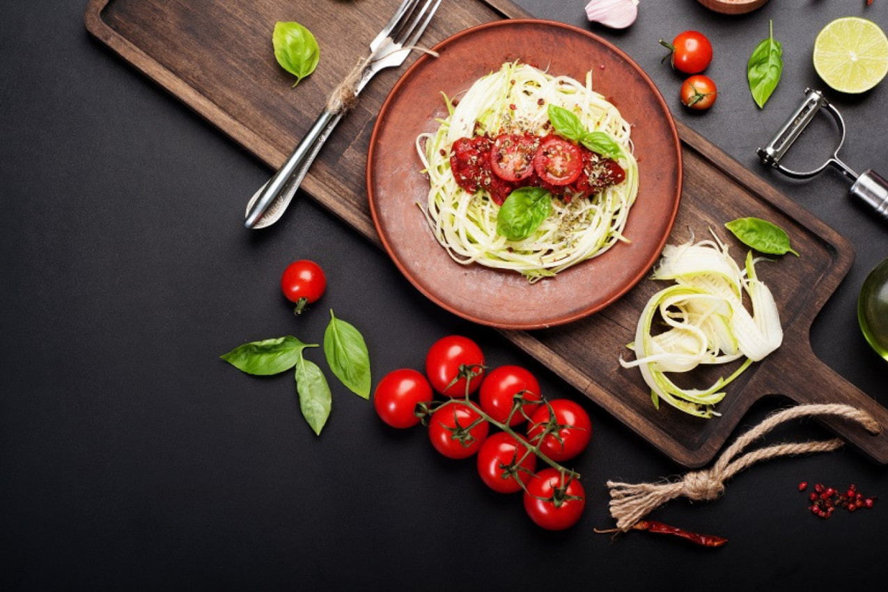 NAPRAVITE TESTENINU OD TIKVICA, PATLIDŽANA, BATATA! Ako kalorično jelo zamenite ovim namirnicama bićete vitki kao nikad u životu!