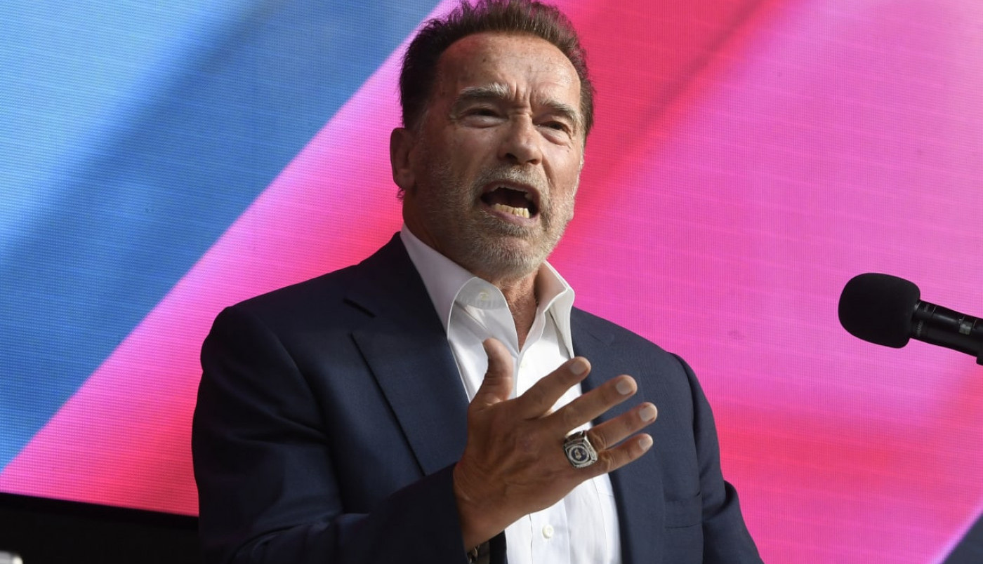 ČUVENI GLUMAC BRUTALNO ZLOSTAVLJAN U DETINJSTVU: "Otac mi je bio nacista, meni i bratu je radio jezive stvari"! (VIDEO)