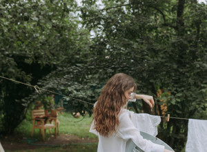 ZABORAVITE NA PEGLU, letnja garderoba će vam i bez nje biti savršeno ravna! Trik je neverovatan