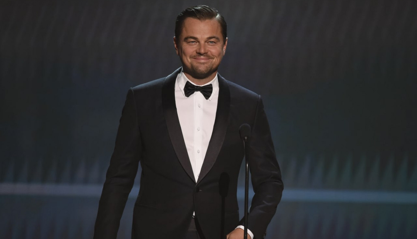 SVET U ŠOKU! Isplivala fotografija iz mladosti roditelja Leonarda Dikaprija, svi pričaju o jednom BIZARNOM DETALJU! (FOTO/VIDEO)