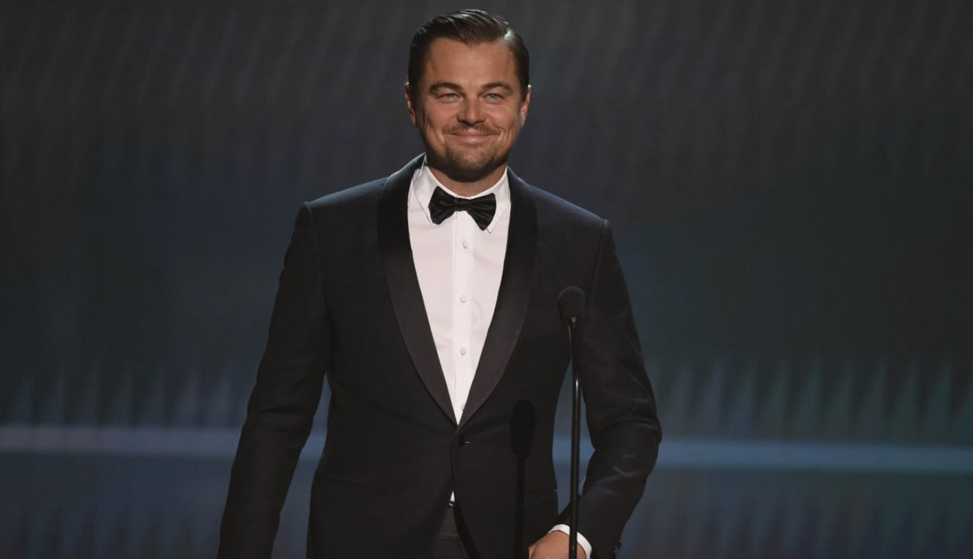 SVET U ŠOKU! Isplivala fotografija iz mladosti roditelja Leonarda Dikaprija, svi pričaju o jednom BIZARNOM DETALJU! (FOTO/VIDEO)