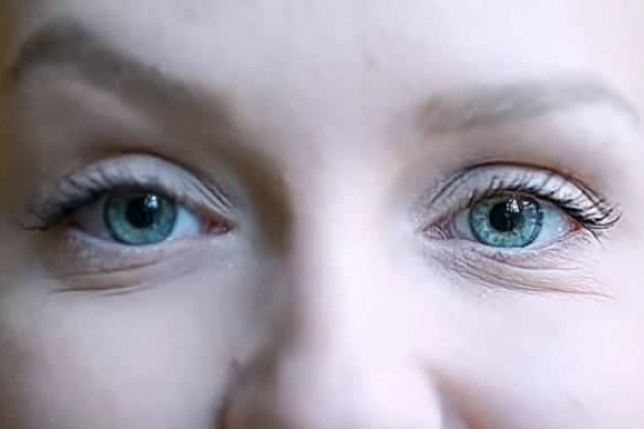 DEPRESIJA SE VIDI U OČIMA: Evo kako stručnjaci objašnjavaju da se bezvoljnost može odmah uočiti kod ljudi!