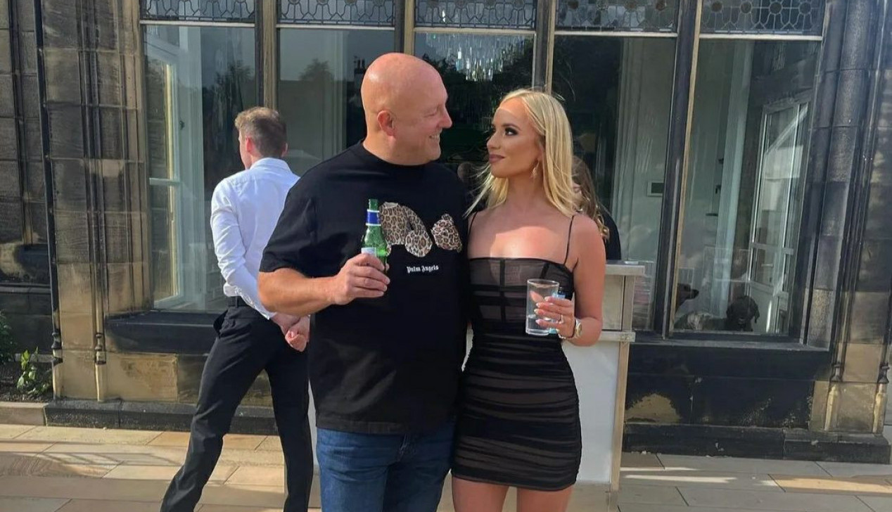 Nije me interesovao fakultet i SVI MISLE DA MI JE ON TATA, ali ja ga volim! Ovoj devojci niko ne veruje, a evo kako izgleda njen izabranik! (FOTO)