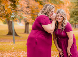 Imate malo veći stomak i ne znate šta da obučete za proslavu? U ovim HALJINAMA IZGLEDAĆETE KAO BOGINJA!