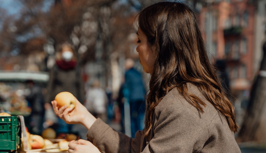 Iznenadićete se šta sve NISMO ZNALI O VOĆU I POVRĆU! Ovo je jedini način da ga očistite od hemikalija, RECEPTI za efikasne rastvore!