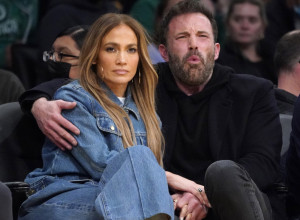 ŠUŠKA SE O RAZVODU, BEN SE ISELIO: Bili su nerazdvojni, a sad svuda ide sama! Izvor otkriva detalje razlaza