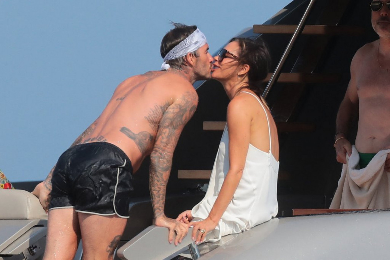 PRLJAVA NAVIKA VIKTORIJE BEKAM! Dejvid razotkrio svoju suprugu: Ne voli kada to radim! (VIDEO)