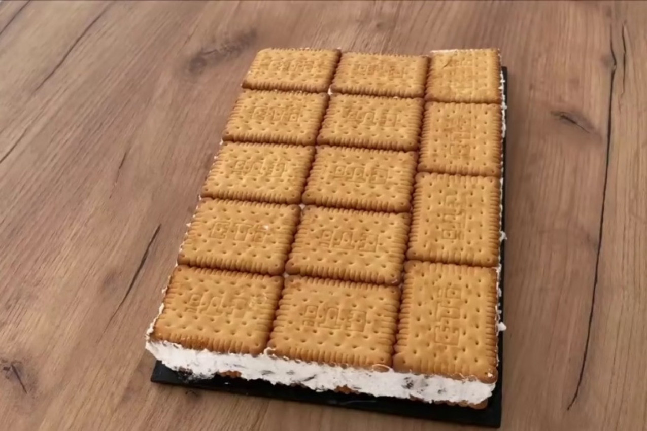 Recept za DOMAĆI SENDVIČ SLADOLED: Ukusna poslastica spremna za tili čas!