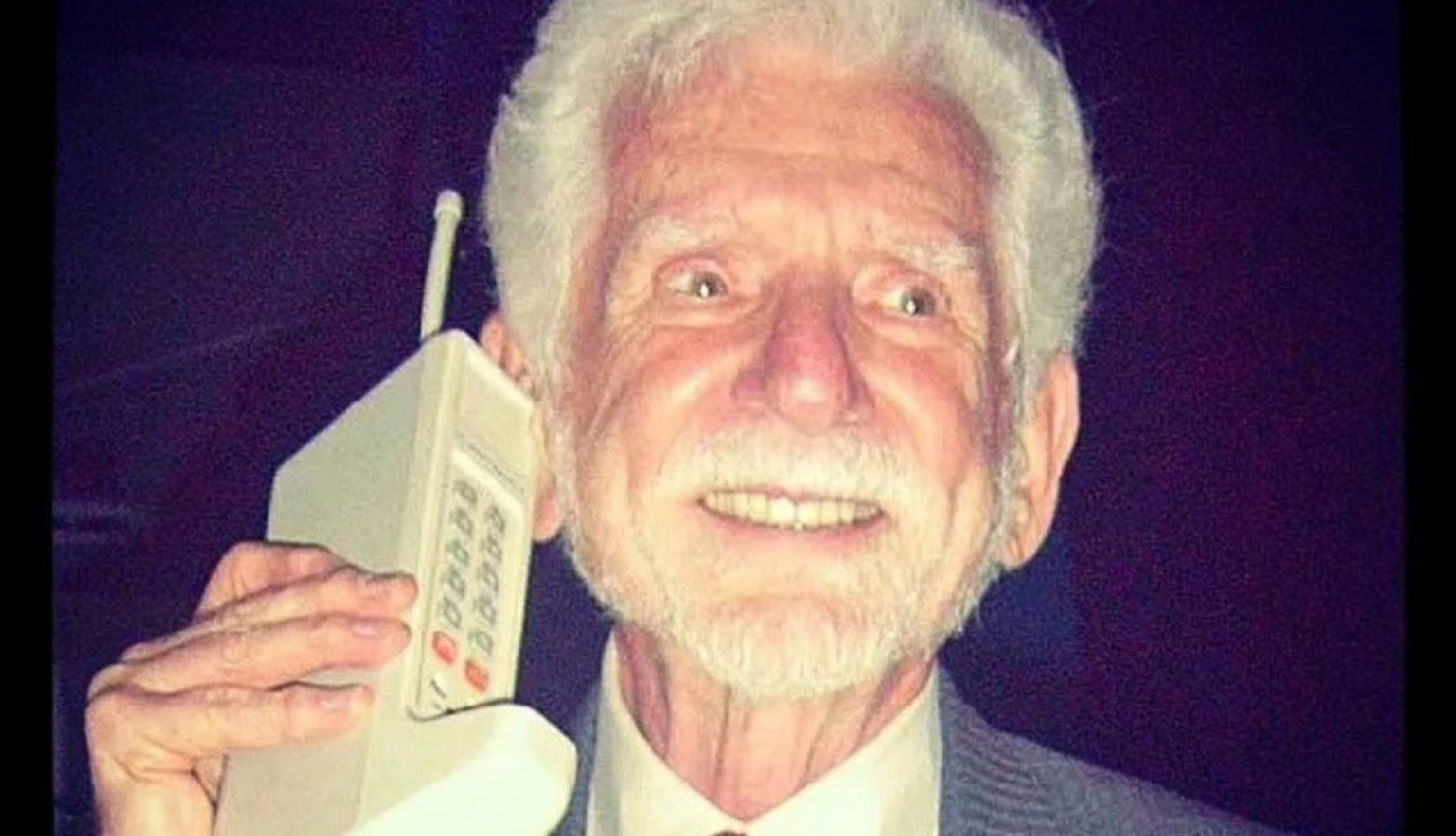 On je izmislio prvi mobilni, a sad ima ŠOKANTNU PORUKU ZA SVE LJUDE NA PLANETI! Nikada nije ni pretpostavio da će se OVO dogoditi!