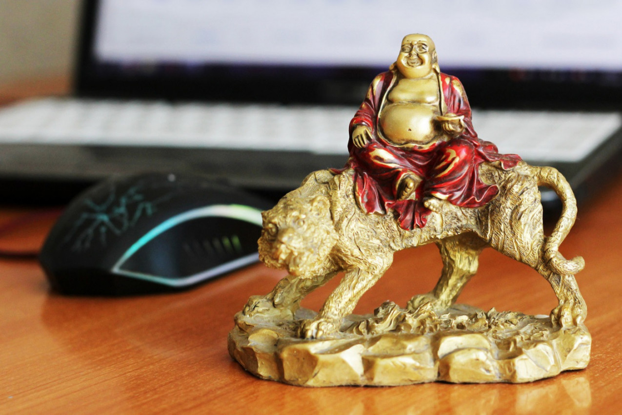 Promena posla uz Feng Shui savete: Kada je pravo vreme za NOVO RADNO MESTO i kako znati da li je vaša odluka ISPRAVNA?