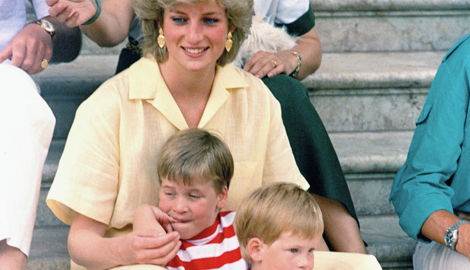 GDE JE SADA TA BEBA? Snimak pokojne princeze Dajane isplivao u javnost, svi govore o detetu u njenom naručju!