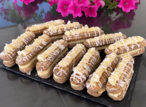 Recept za EKLERE OD PIŠKOTA: Oduševiće vas njihov spoj kafe i vanile!