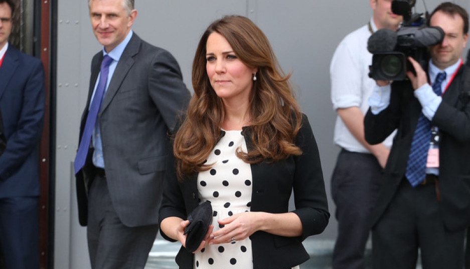 ŠOKANTAN PROPUST OBEZBEĐENJA KEJT MIDLTON: Svi govore o muškarcu koji se šunja oko princeze (VIDEO)