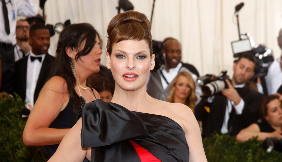 Jedna od najlepših žena sveta UNAKAŽENA PLASTIČNOM OPERACIJOM! Otkrila je sve o paklu koji je preživela, danas je neprepoznatljiva! (FOTO)