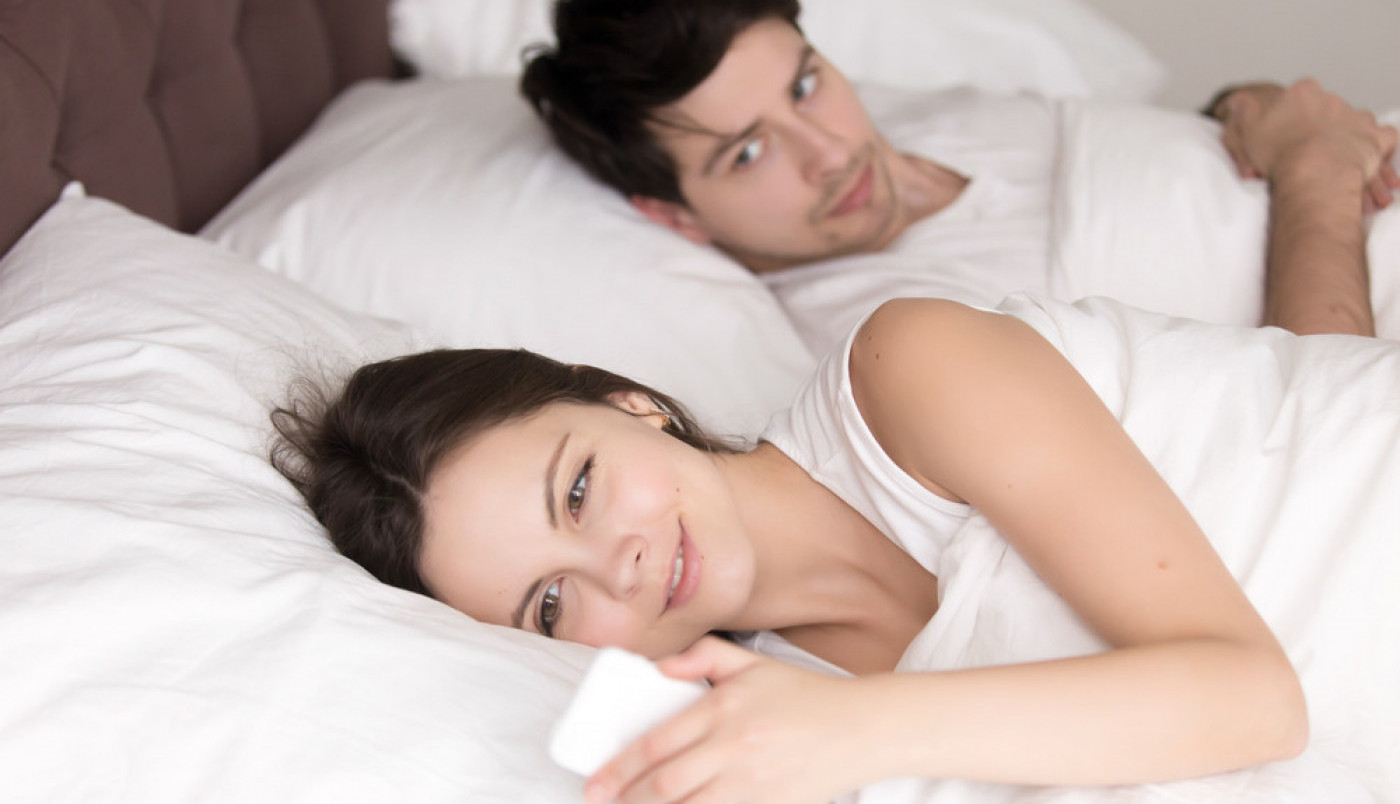 Rešite test i PROVERITE DA LI STE EMOTIVNI PRELJUBNIK! Stručnjaci tvrde, ovo je opasnije od intimne avanture!