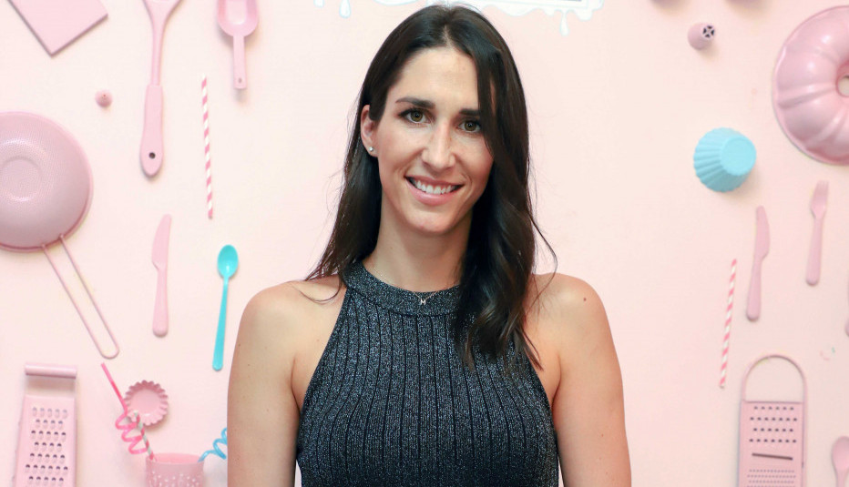 BLAGO TEODOSIĆU: Jelisaveta pokazala koliko je zgodna u bikiniju! (FOTO)