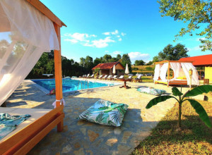 Beg od vrućina nalazi se na DOHVAT RUKE: Imanje LOTUS GARDEN ima sve što vam je potrebno za POTPUNO UŽIVANJE!