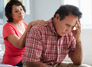 MOJ MUŽ je jurio NEPOSTOJEĆEG PSA po kući: To je bio znak neizlečive bolesti!