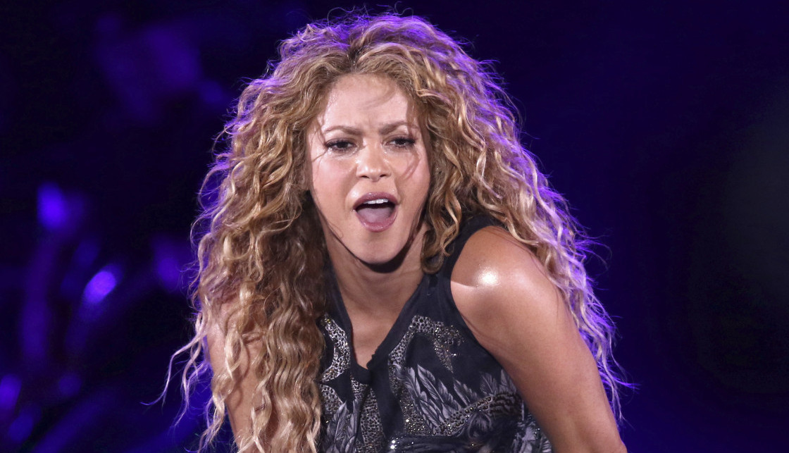 ŠAKIRA TUŽNA i OČAJNA: Uslikana sa sinovima dan pošto je Pike bio u akciji sa mlađanom devojkom (FOTO)