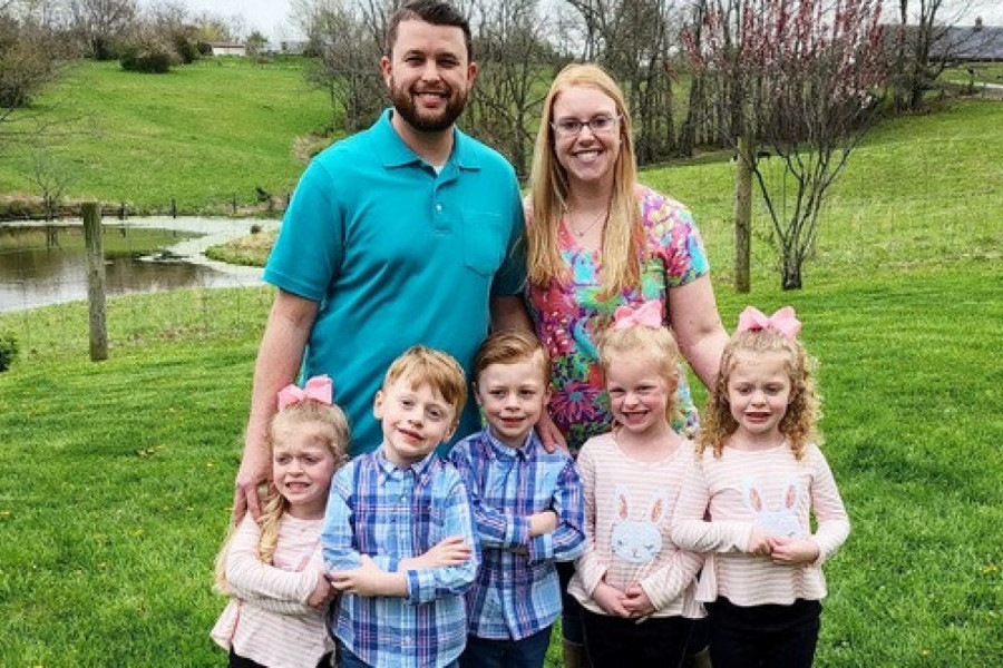 VODI DECU NA POVODAC: Oca napali  na društvenim mrežama zbog načina na koji šeta mališane (FOTO+VIDEO)