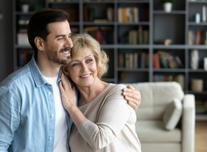 OPSEDNUTA sam traženjem suprugove ljubavnice: On voli starije i zapuštene žene