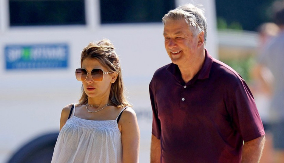 Svet u šoku šta je OVA TRUDNICA URADILA! Njena fotografija na instagramu podelila je svet, a u pitanju je žena čuvenog glumca! (FOTO)