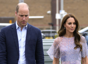 KEJT MIDLTON JE SAD ZAKOPČANA DO GRLA, ALI NIJE UVEK BILO TAKO: Volela je miniće i šortsiće, a tek kad vidite ovu providnu haljinu! (FOTO)