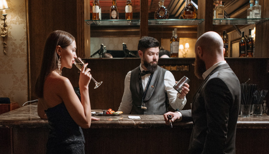 9 LAŽI koje govorimo sebi vezano za alkohol i KADA DA POTRAŽIMO POMOĆ