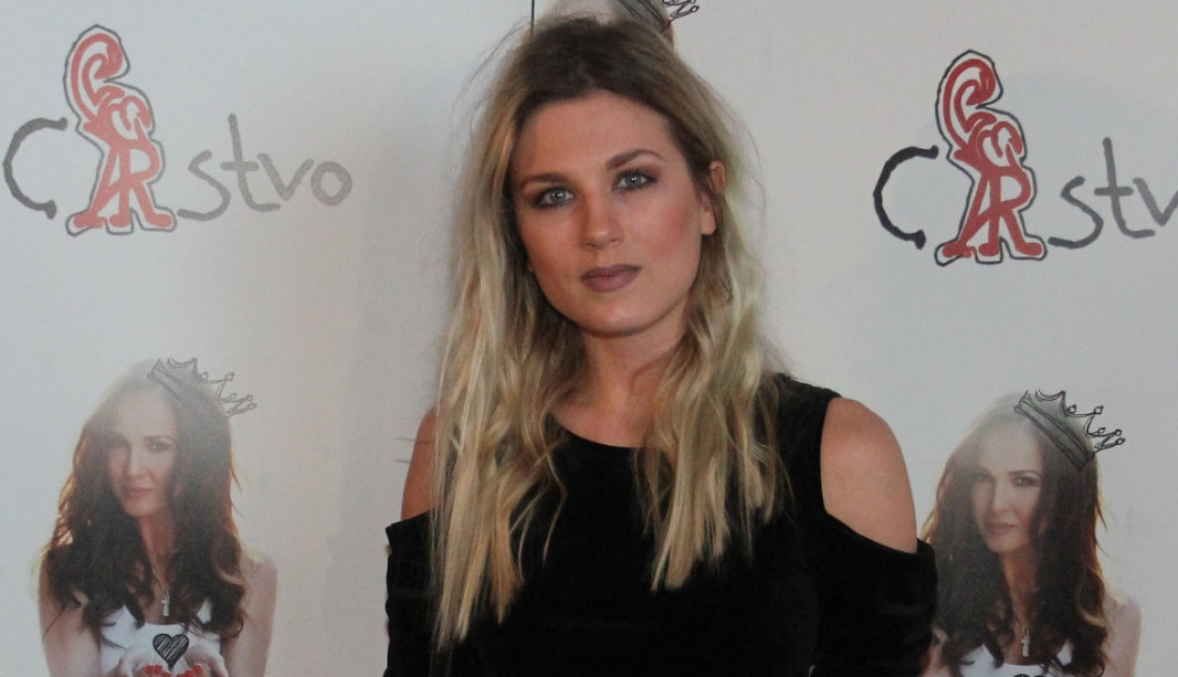 Malo da PARATE OČI: Nevena Božović na krstarenju sa mužem koji je opasan frajer! (FOTO)