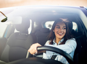 DA LI ZNATE ČEMU SLUŽE CRNE TAČKICE NA ŠOFERŠAJBNI? Izuzetno su važne i mogu vam spasiti život (FOTO)