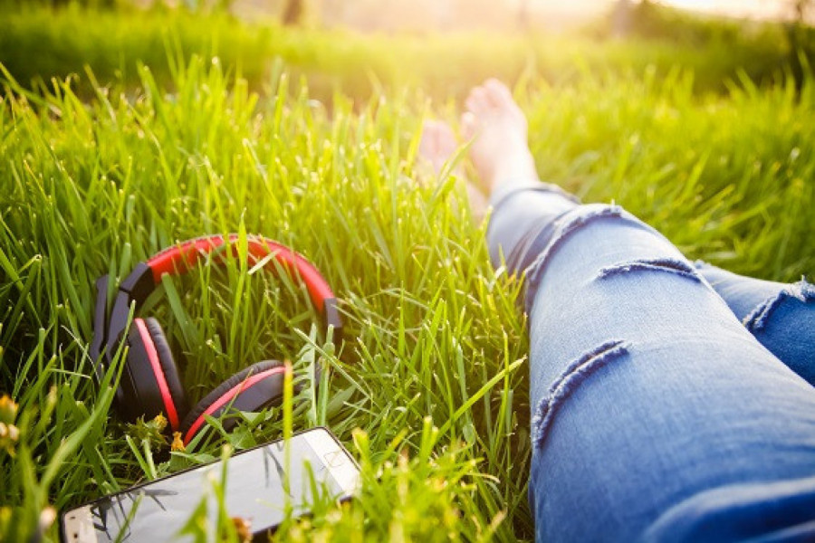 Stalno terate decu da se OBUJU? To je velika GREŠKA, a evo i zašto biste i vi trebalo da se IZUJETE