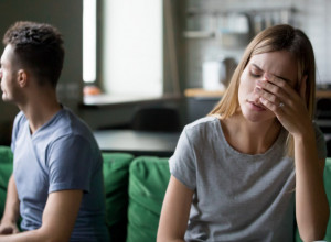 MUŽ ME JE MESECIMA VARAO SA KUMOM! Noćima ne spavam, iskoristila ga je kad joj se našao tokom razvoda (FOTO)