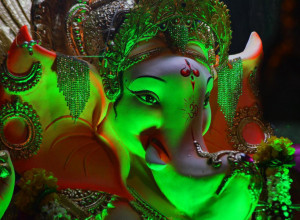 INDIJSKI HOROSKOP KAŽE: Ova 4 znaka čeka neviđena sreća i novac do kraja godine! Njima će bukvalno sve ići od ruke!