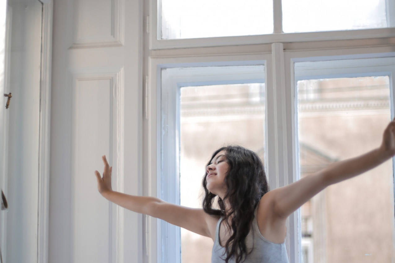 DA LI SE BUDITE RANIJE ILI PRESPAVATE POLA DANA? Ovo su jutarnje navike koje će vam život promeniti iz korena (FOTO)
