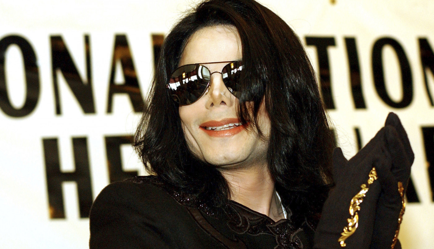 NOVI ŠOKANTNI DETALJI O MAJKL DŽEKSONU: Dokumentarac koji je čekao ceo svet: Kralj popa mogao je da zaspi SAMO NA JEDAN NAČIN! (VIDEO)