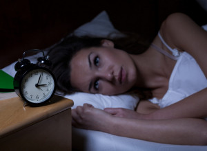 Imate PROBLEMA sa spavanjem? Ovo su 3 SIMPTOMA koja ukazuju da morate HITNO da se javite lekaru!