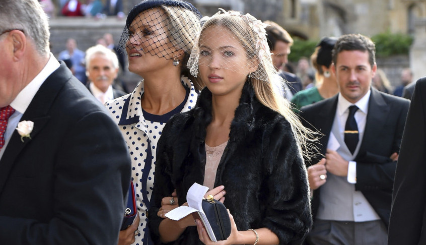 NOVI TREND ZA NOKTE NA NOGAMA IZAZIVA MUČNINU! Prošetala ga je ćerka Kejt Mos, svi su u čudu gledali u njena stopala! (FOTO, VIDEO)