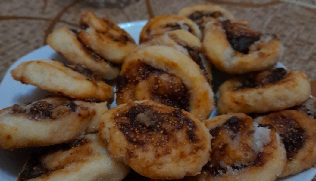 PREUKUSNI KOLAČI SA BELIM VINOM! Recept koji morate da probate