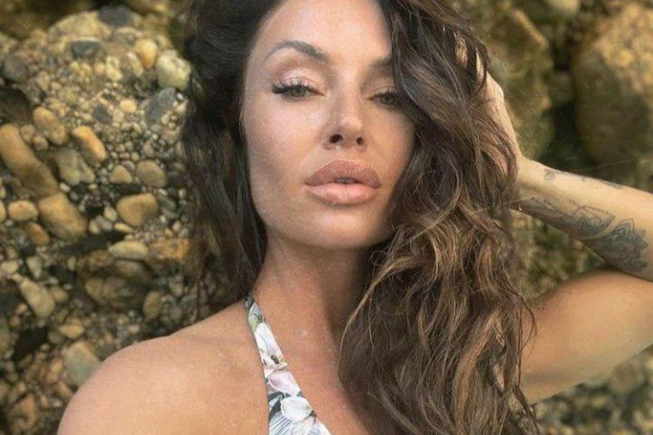 Katarina Živković U CRNOJ ČIPKI od koje srce ubrznao kuca! (FOTO)