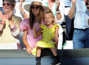 NE ZNAM NA KOGA LIČE MOJA DECA! Jelena Đoković nikad iskrenija: Ćerka mi se već šminka, teška srca sam to prihvatila!