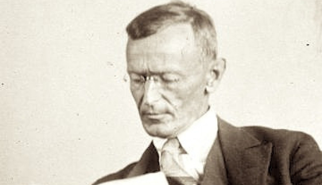 Ima onih koji sebe smatraju savršenima samo zato što od sebe ne očekuju mnogo.